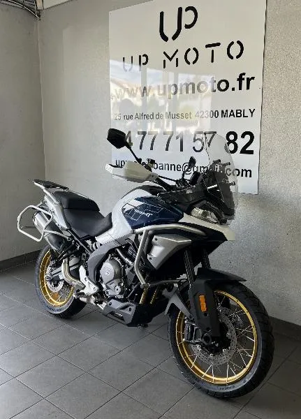 MT 700