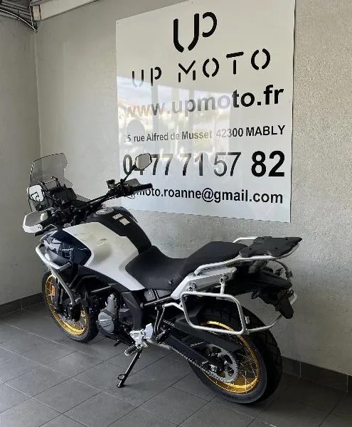 MT 700