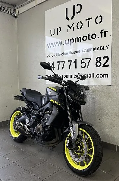 MT09