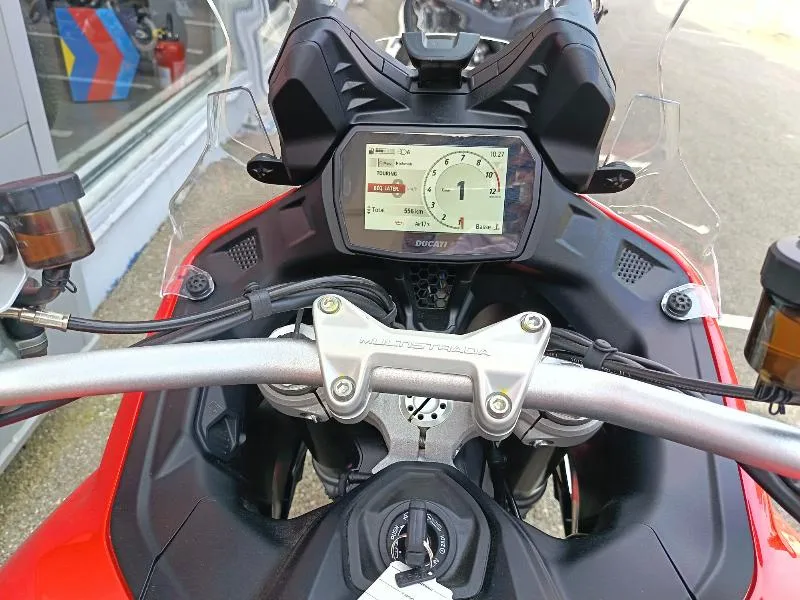 MULTISTRADA V2S