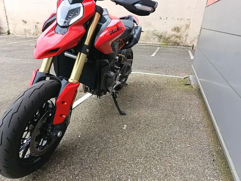 HYPERMOTARD