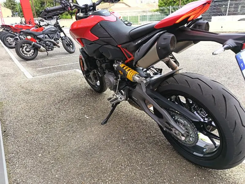HYPERMOTARD