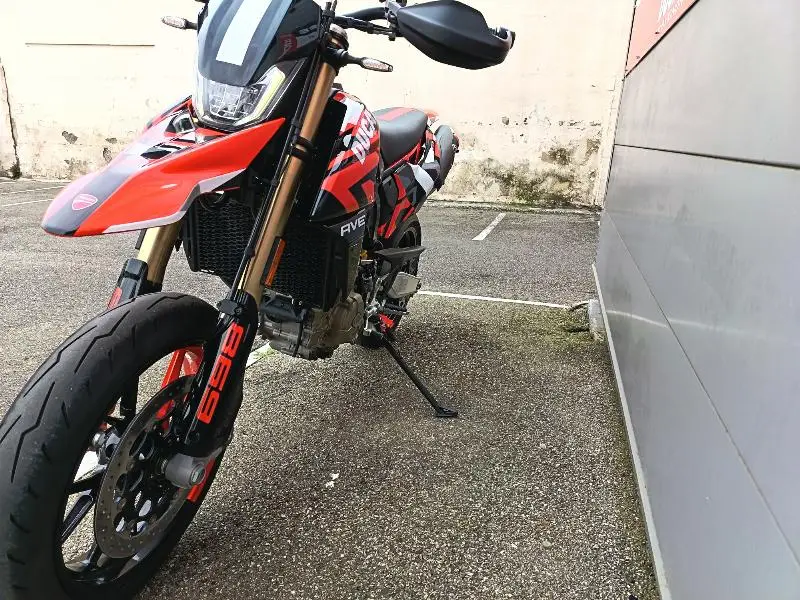 HYPERMOTARD