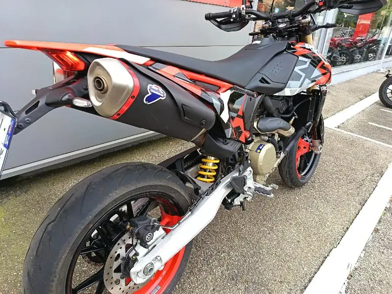 HYPERMOTARD
