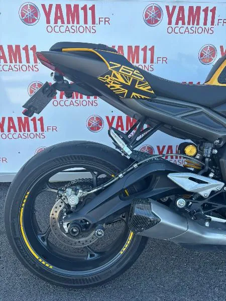 STREET TRIPLE 765 RS
