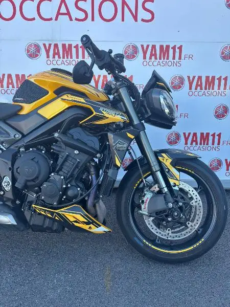 STREET TRIPLE 765 RS