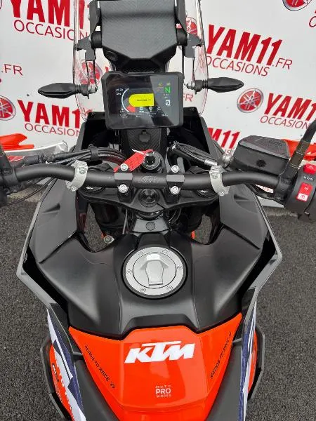890 ADVENTURE