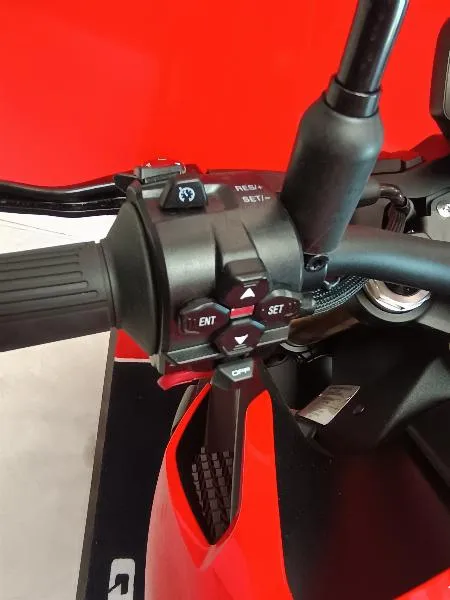 SRK800 R