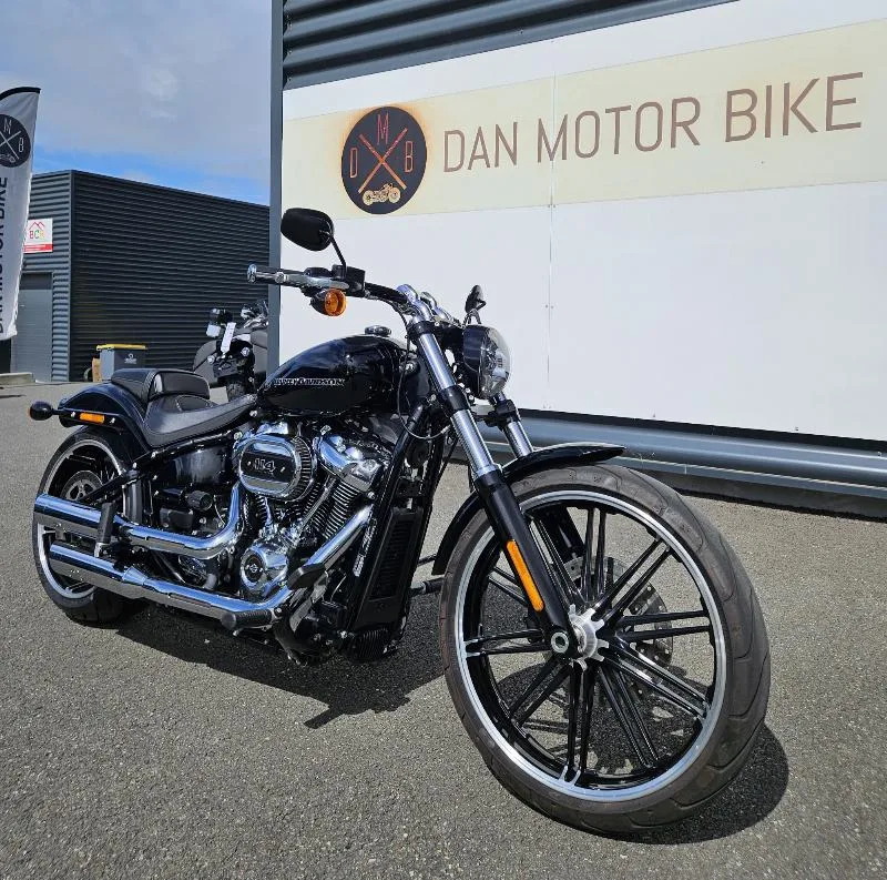 SOFTAIL BREAKOUT 1800