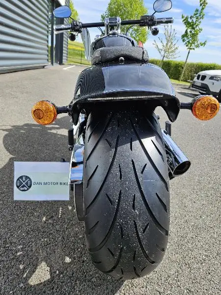 SOFTAIL BREAKOUT 1800