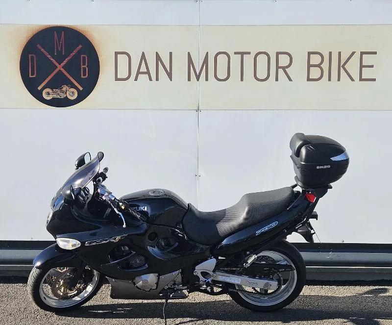 GSX750F