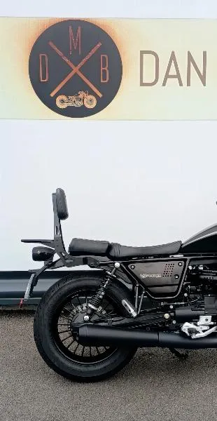 V9 BOBBER