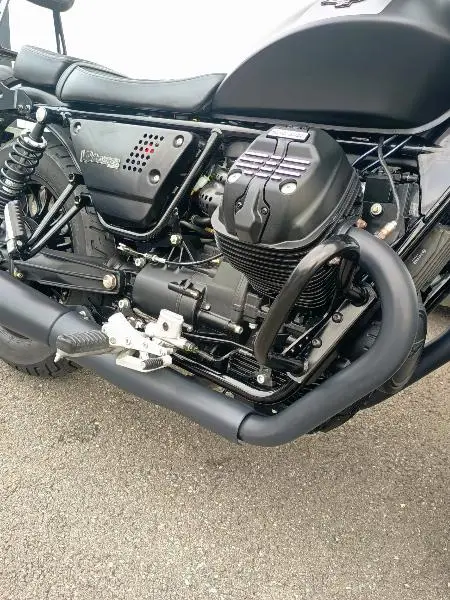 V9 BOBBER