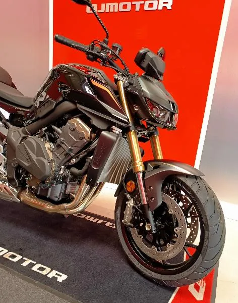 SRK 800 DARK