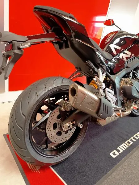 SRK 800 DARK