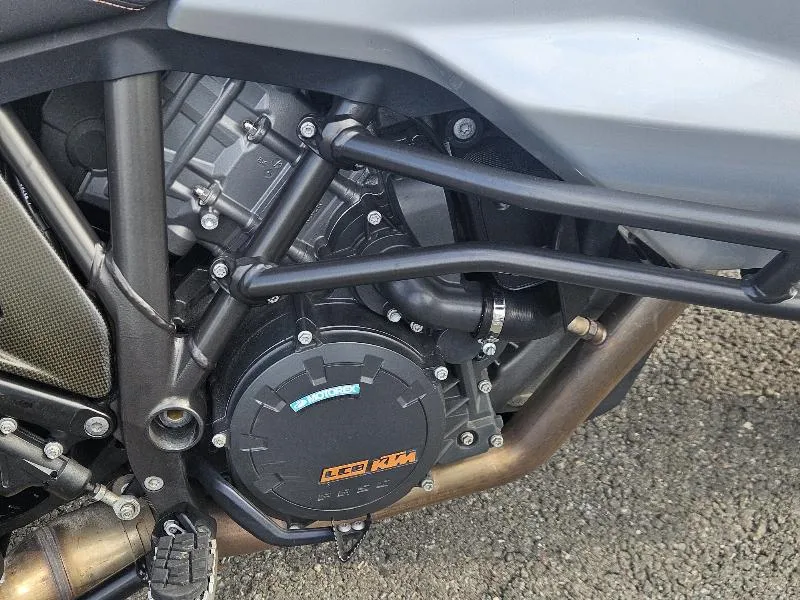 1290 SUPER ADVENTURE