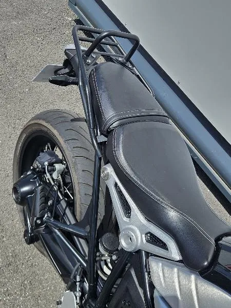 R NineT