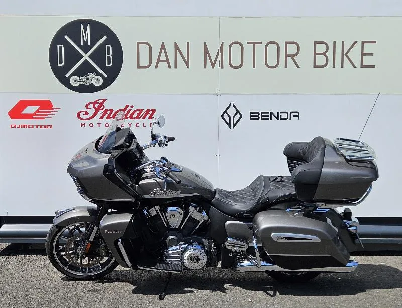 INDIAN PURSUIT DARK HORSE