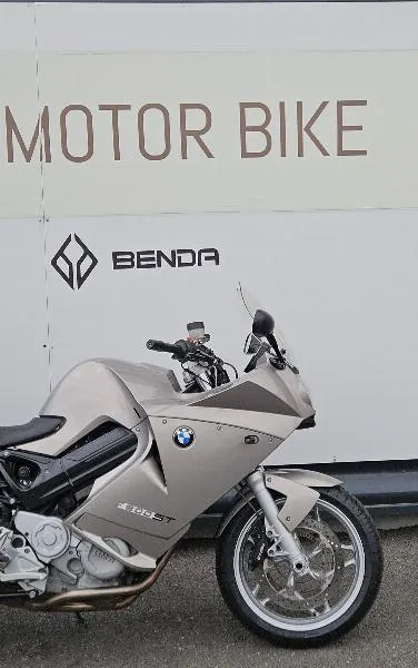 F 800 ST