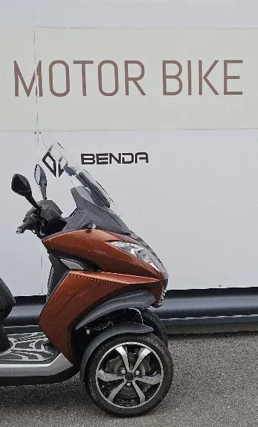 METROPOLIS 400