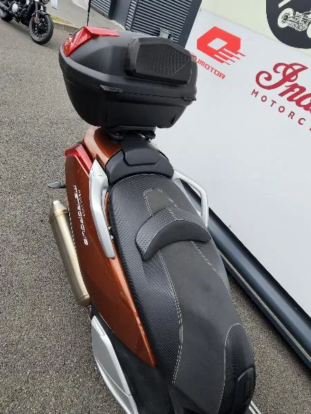 METROPOLIS 400