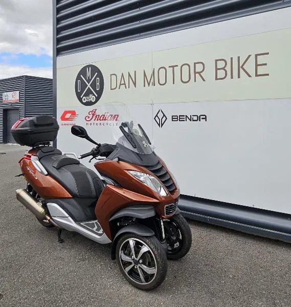 METROPOLIS 400