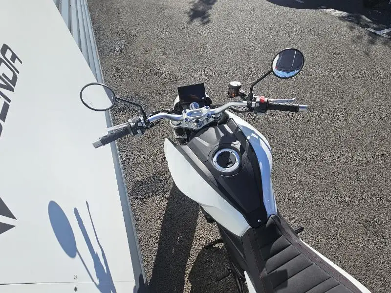 FR 750