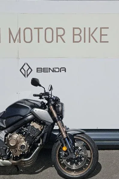 CB 650 RA