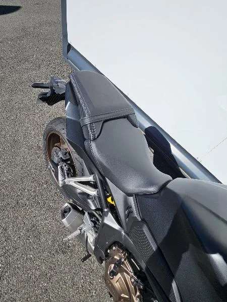CB 650 RA