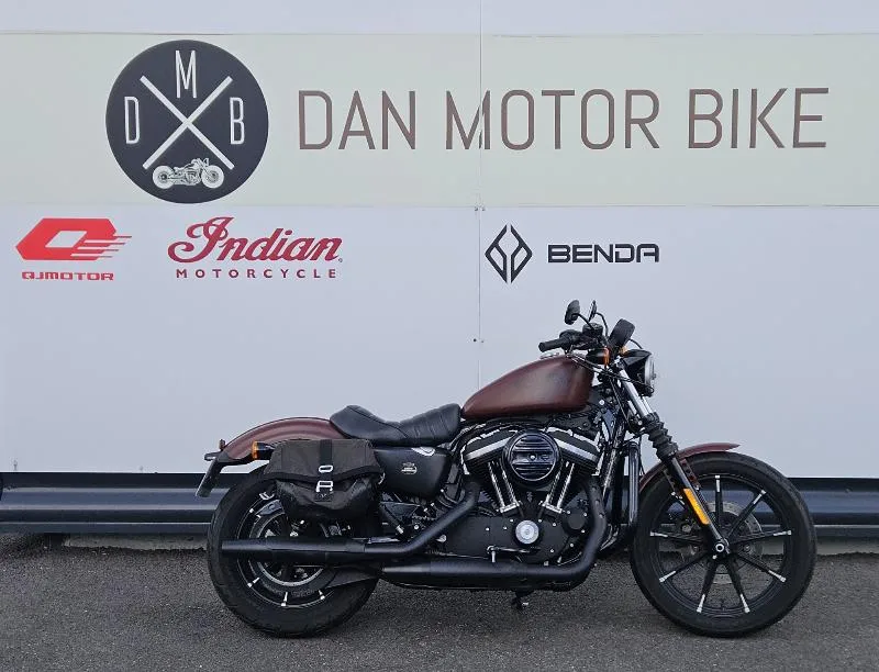 SPORTSTER IRON 883