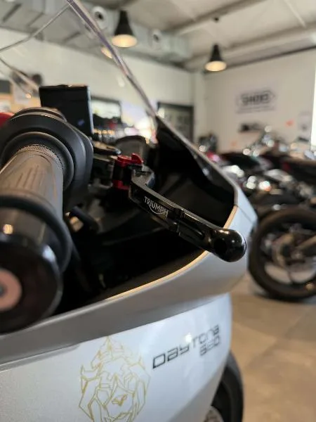 	DAYTONA 660