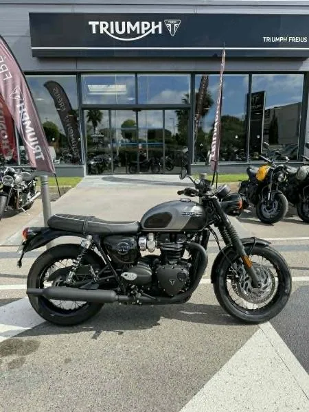 Bonneville T120 Black