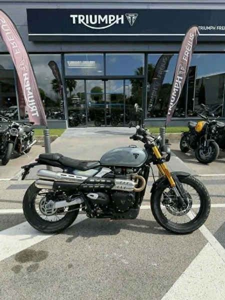 SCRAMBLER 900