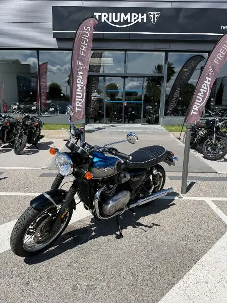 BONNEVILLE T120