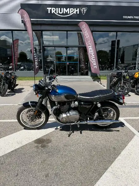 BONNEVILLE T120