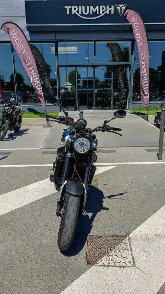 XSR 900
