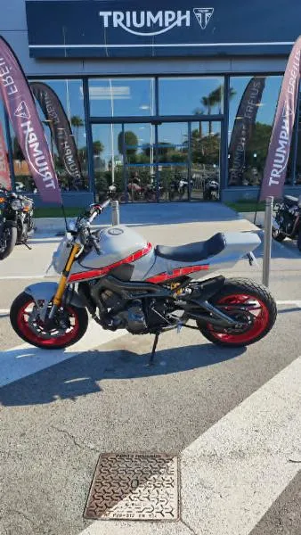 MT09