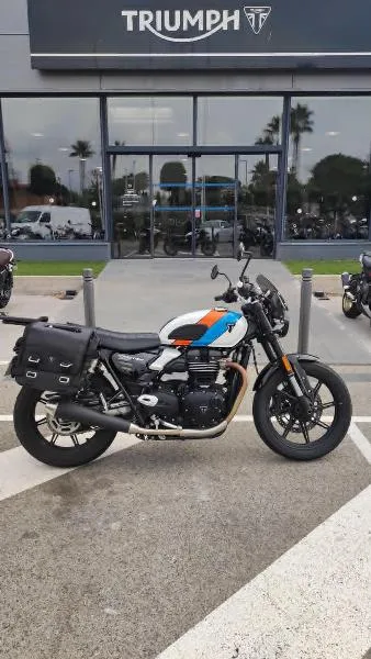 SPEED TWIN 900