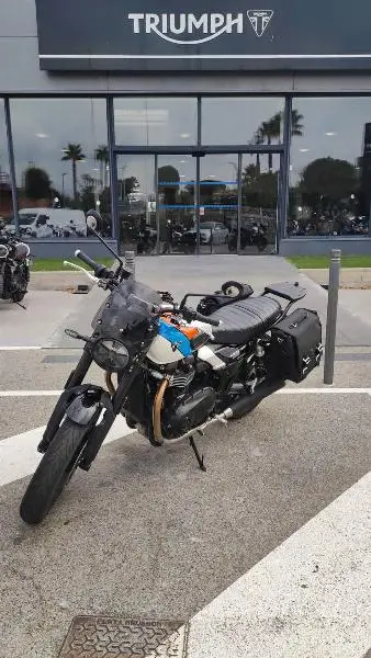 SPEED TWIN 900