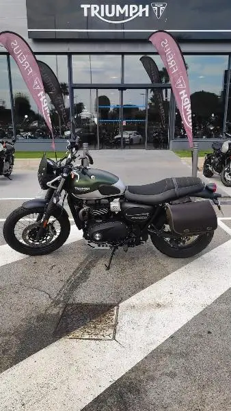 STREET SCRAMBLER 900