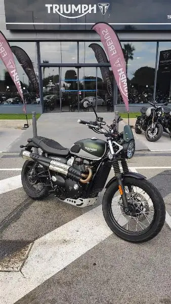 STREET SCRAMBLER 900