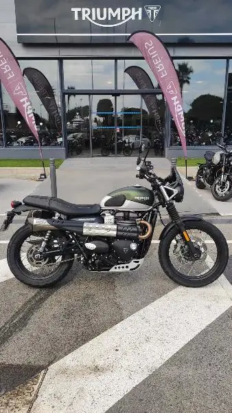 STREET SCRAMBLER 900