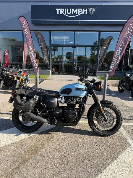 Bonneville T120 Black