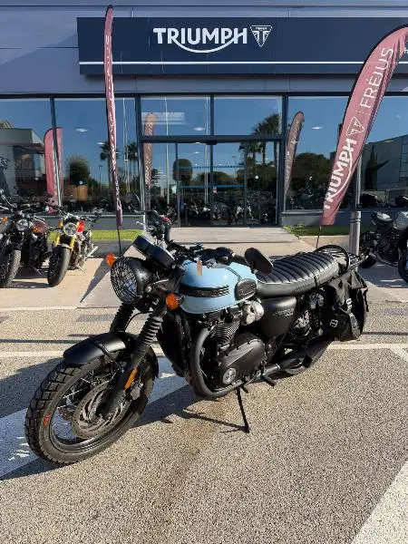 Bonneville T120 Black