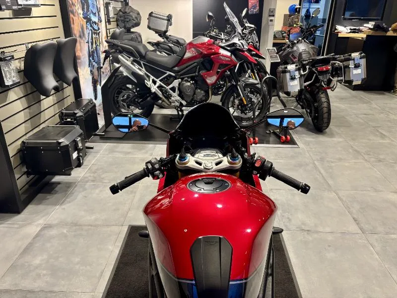 SPEED TRIPLE 1200 RR