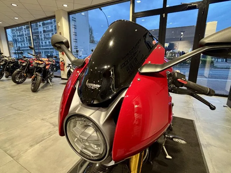 SPEED TRIPLE 1200 RR
