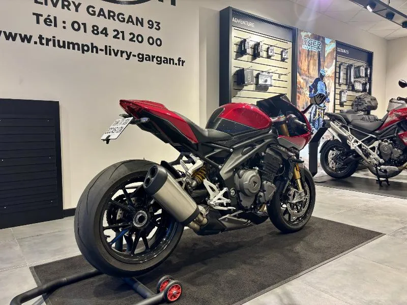 SPEED TRIPLE 1200 RR