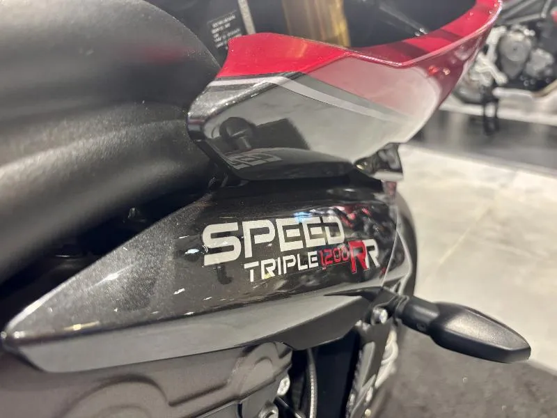 SPEED TRIPLE 1200 RR
