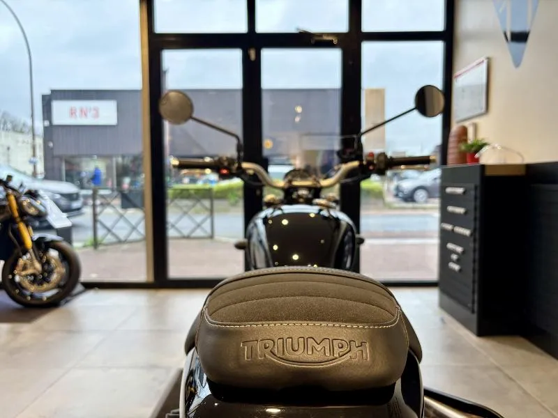 SCRAMBLER 900