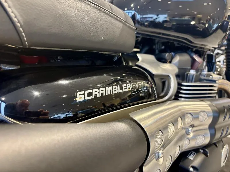 SCRAMBLER 900